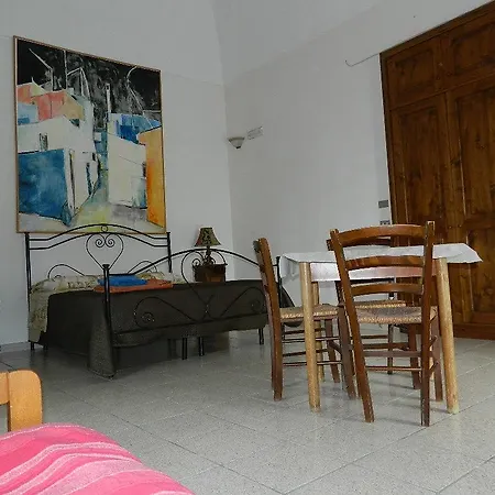 Borgo Pace * ليتشي